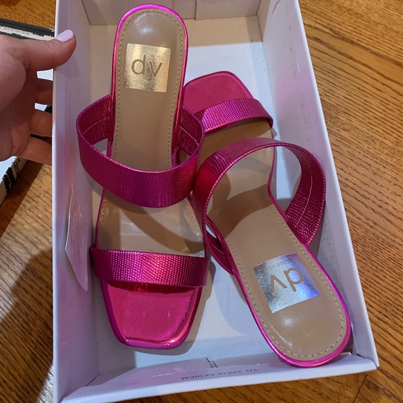 DV by Dolce Vita Selsta Heels - Picture 2 of 11